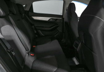 Подержанный автомобиль JAC J7 2022 года (11 фото)