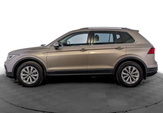 Подержанный автомобиль Volkswagen Tiguan 2021 года (8 фото)