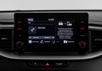 Подержанный автомобиль Kia Ceed Wagon 2021 года (14 фото)