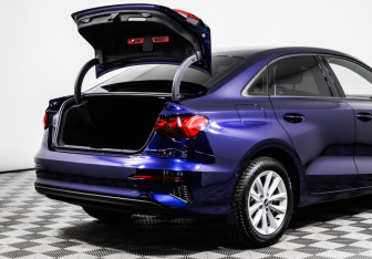 Подержанный автомобиль Audi A3 Sedan 2021 года (14 фото)