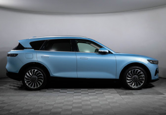 Подержанный автомобиль Voyah Free 2023 года (4 фото)