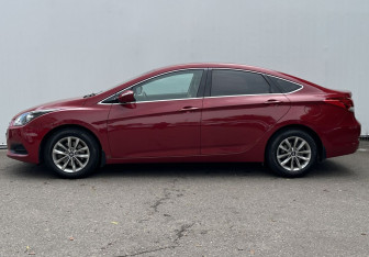 Подержанный автомобиль Hyundai i40 Sedan 2016 года (8 фото)