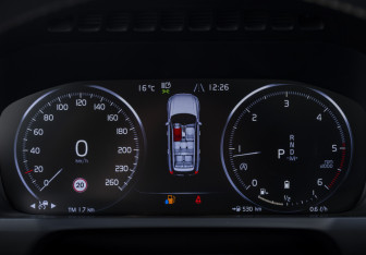 Подержанный автомобиль Volvo XC90 2019 года (12 фото)