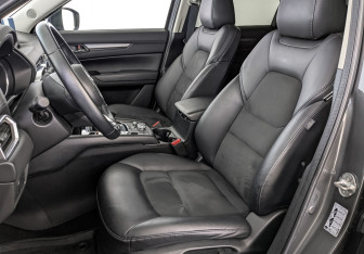 Подержанный автомобиль Mazda CX-5 2020 года (20 фото)