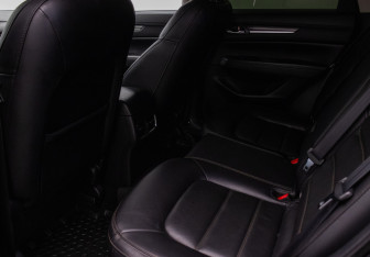 Подержанный автомобиль Mazda CX-5 2021 года (11 фото)