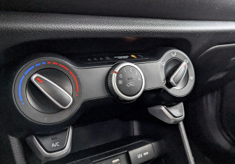 Подержанный автомобиль Kia Picanto 2018 года (20 фото)