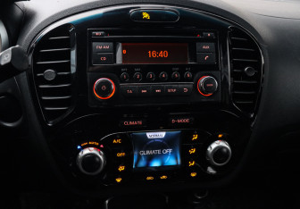 Подержанный автомобиль Nissan Juke 2014 года (13 фото)