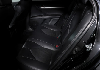 Подержанный автомобиль Toyota Camry Sedan 2021 года (10 фото)