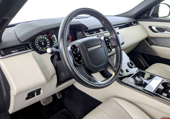 Подержанный автомобиль Land Rover Range Rover Velar 2018 года (16 фото)