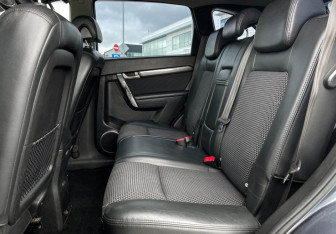 Подержанный автомобиль Chevrolet Captiva 2008 года (10 фото)