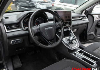 Подержанный автомобиль Haval M6 2023 года (15 фото)