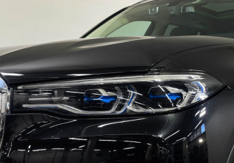 Подержанный автомобиль BMW X7 2019 года (8 фото)
