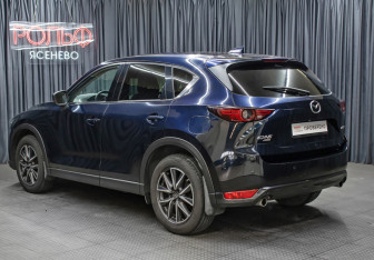 Подержанный автомобиль Mazda CX-5 2017 года (7 фото)