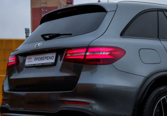 Подержанный автомобиль Mercedes-Benz GLC AMG 2016 года (14 фото)