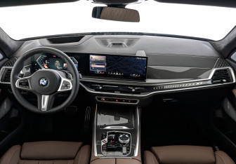 Новый BMW X7 2025 (10 фото)