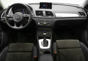 Подержанный автомобиль Audi Q3 2017 года (8 фото)