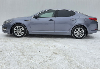 Подержанный автомобиль Kia Optima Sedan 2012 года (8 фото)