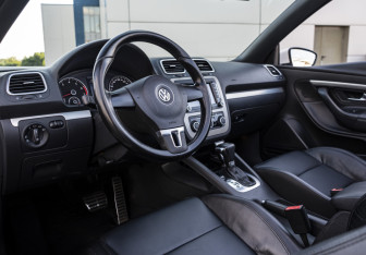 Подержанный автомобиль Volkswagen Eos 2010 года (13 фото)