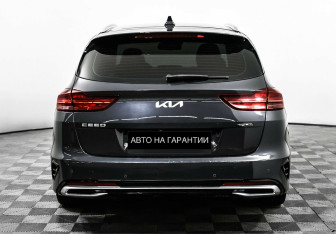 Подержанный автомобиль Kia Ceed Wagon 2021 года (6 фото)