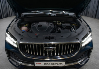 Подержанный автомобиль Geely Monjaro 2023 года (9 фото)