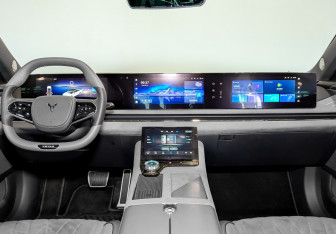 Новый Voyah Passion 2023 (10 фото)