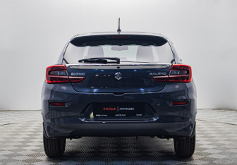 Подержанный автомобиль Suzuki Baleno Hatchback 2023 года (4 фото)