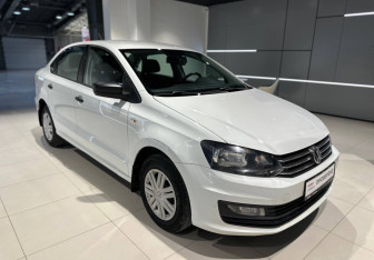 Подержанный автомобиль Volkswagen Polo Sedan 2018 года (3 фото)