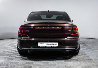 Подержанный автомобиль Volvo S90 2021 года (6 фото)