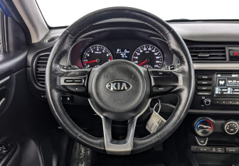 Подержанный автомобиль Kia Rio Hatchback 2020 года (20 фото)