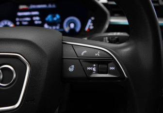 Подержанный автомобиль Audi Q3 Sportback 2020 года (16 фото)