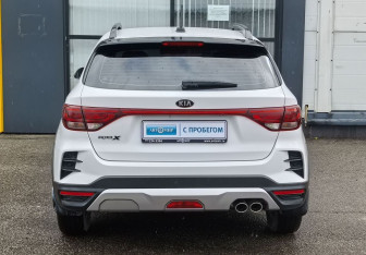 Подержанный автомобиль Kia Rio Hatchback 2021 года (6 фото)