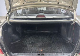 Подержанный автомобиль Hyundai Accent Sedan 2008 года (13 фото)