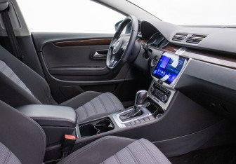 Подержанный автомобиль Volkswagen Passat CC 2011 года (9 фото)
