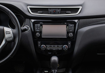 Подержанный автомобиль Nissan X-Trail 2018 года (14 фото)