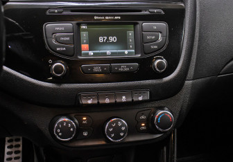 Подержанный автомобиль Kia Ceed Hatchback 2014 года (18 фото)