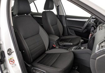 Подержанный автомобиль Skoda Octavia Liftback 2018 года (24 фото)