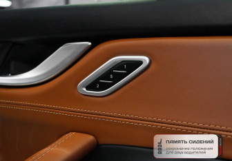 Подержанный автомобиль Maserati Levante 2018 года (16 фото)