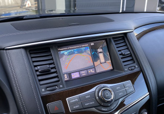 Подержанный автомобиль Infiniti QX80 2018 года (18 фото)