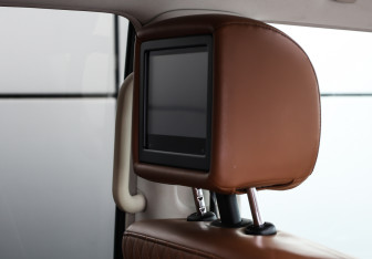 Подержанный автомобиль Infiniti QX80 2020 года (21 фото)