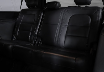 Подержанный автомобиль Lincoln Navigator 2021 года (18 фото)