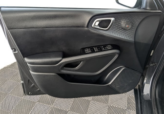 Подержанный автомобиль Kia Soul 2020 года (19 фото)