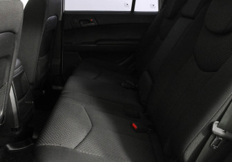 Подержанный автомобиль SsangYong Kyron 2013 года (11 фото)