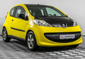 Подержанный автомобиль Peugeot 107 2008 года (3 фото)