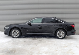 Подержанный автомобиль Audi A6 Sedan 2020 года (8 фото)