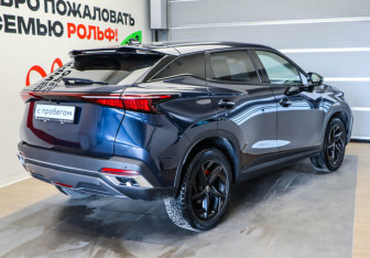 Подержанный автомобиль Omoda C5 2023 года (4 фото)