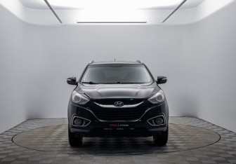 Подержанный автомобиль Hyundai ix35 2011 года (2 фото)