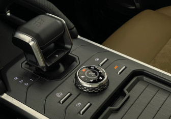 Подержанный автомобиль Jetour T2 2024 года (16 фото)