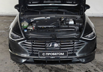 Подержанный автомобиль Hyundai Sonata 2020 года (9 фото)