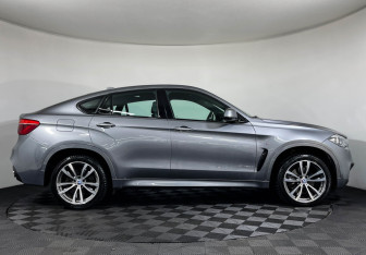 Подержанный автомобиль BMW X6 2017 года (6 фото)