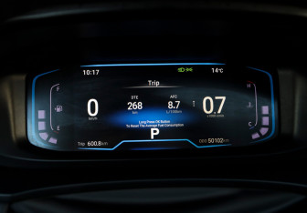 Подержанный автомобиль Kaiyi E5 2023 года (16 фото)